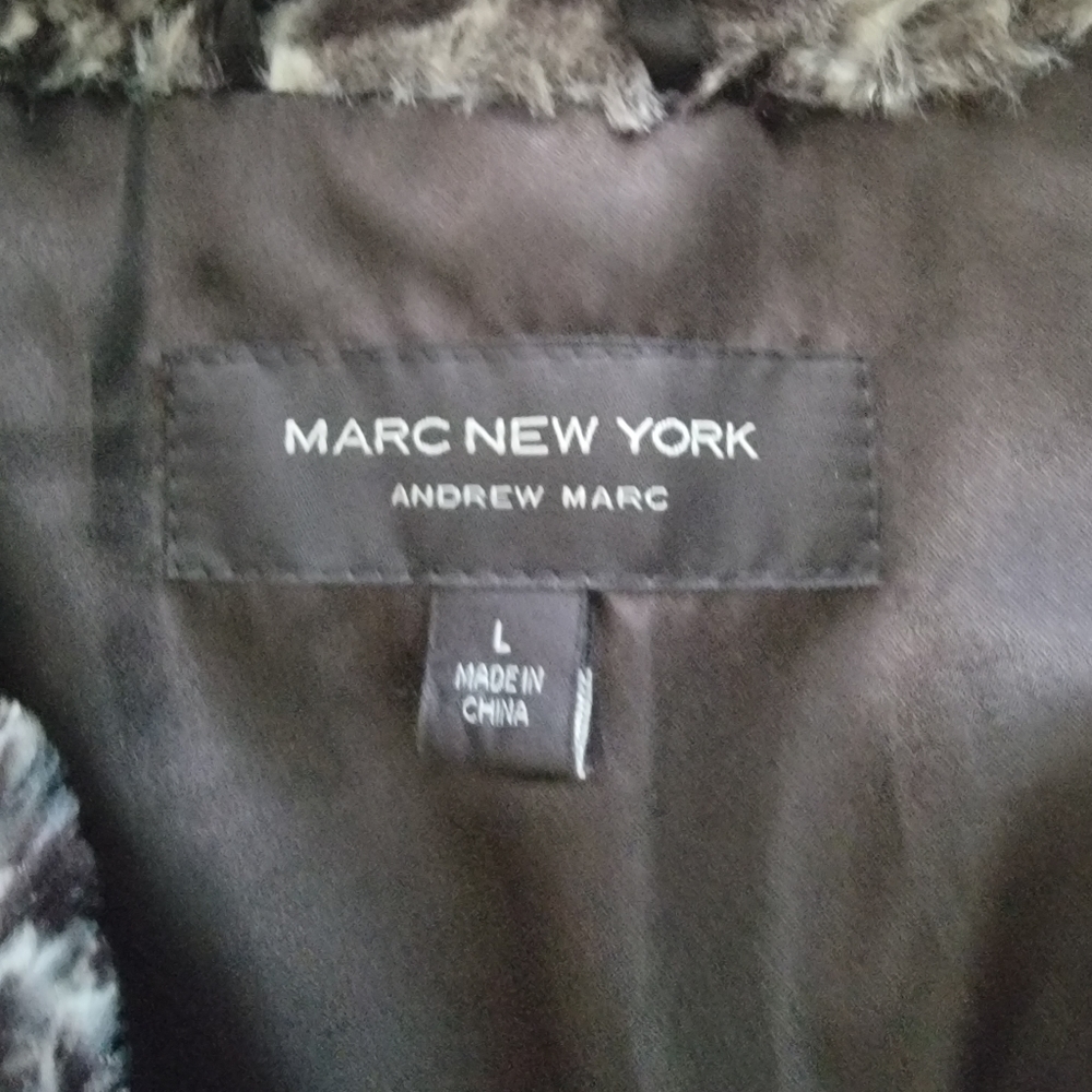 Faux Fur Marc New York Vest Size L - Picture 4 of 6